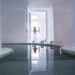 Aliko Luxury Hotell 4*